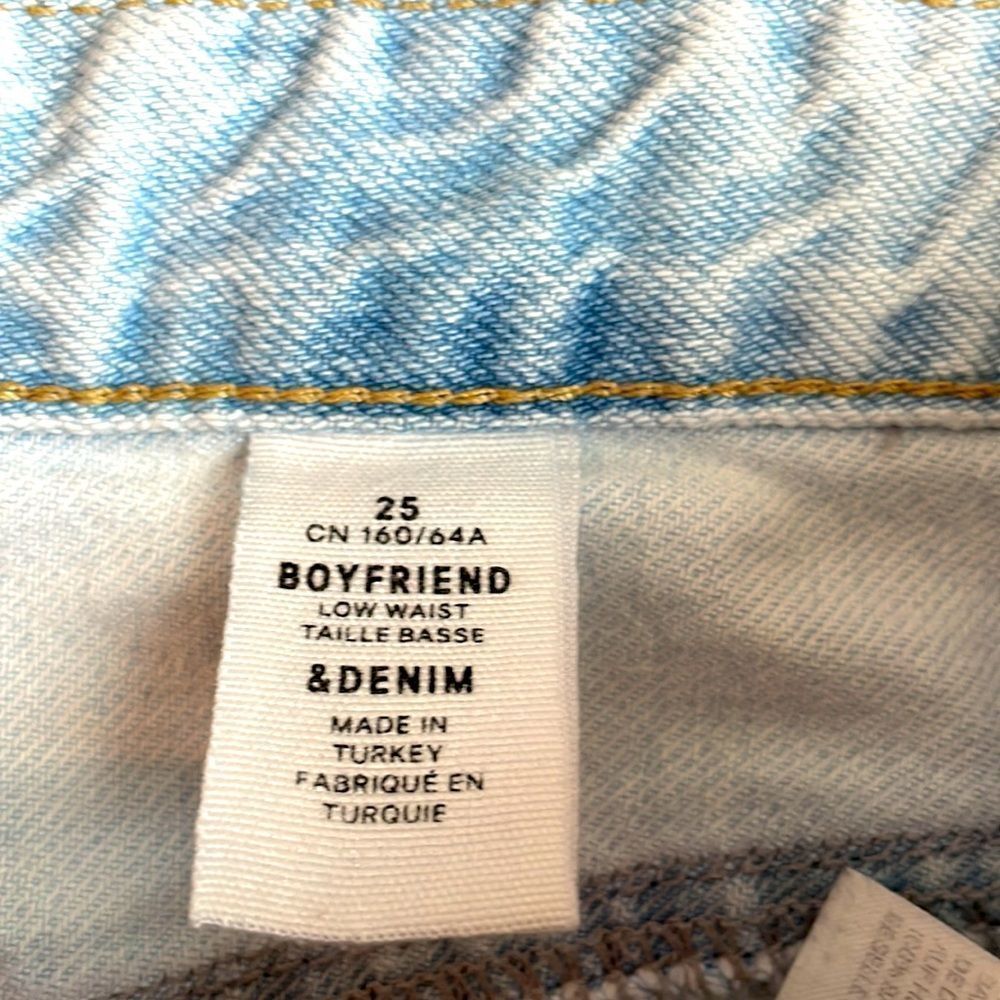 & Denim Boyfriend Distressed Jeans Women's Size 25 - Picture 5 of 8